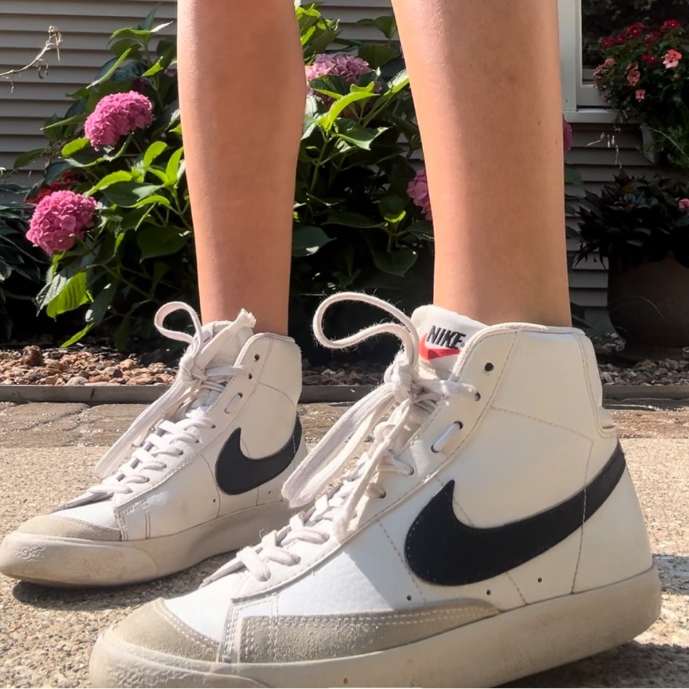 Nike Women's White and Black High-Top Sneakers